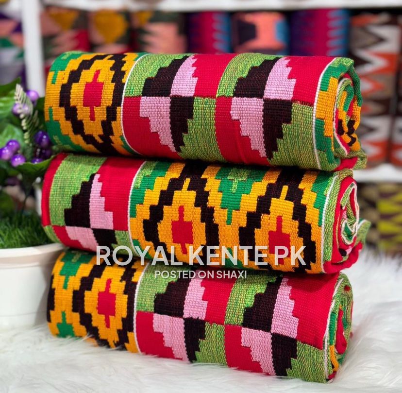 Bonwire Kente clothes photo 8