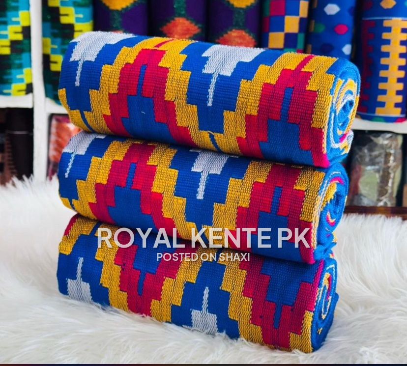 Bonwire Kente clothes photo 2