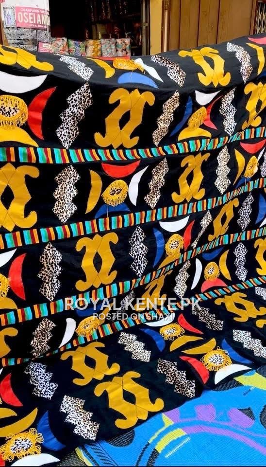 Bonwire Kente clothes for King photo 5