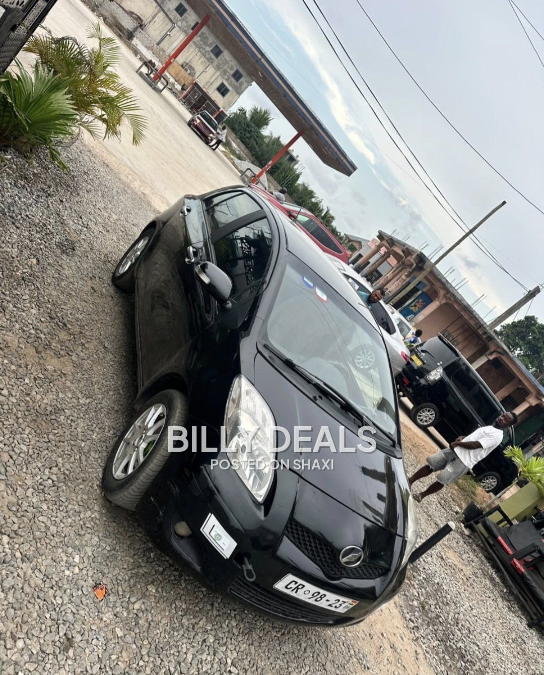 2010 model Toyota Vitz 4 plugs photo 4