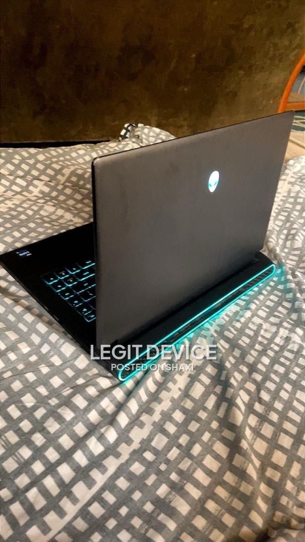 Alienware M15 R7 i7 16GB RAM RTX 3060 512GB SSD black photo 1