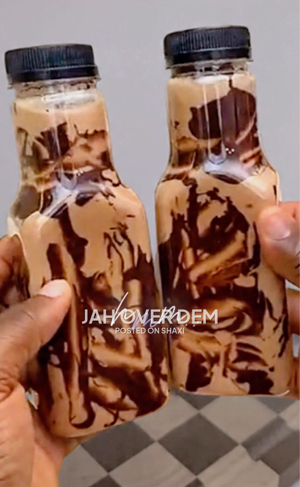 Creamy chocolate drinks photo 1
