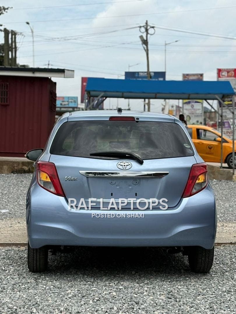 Toyota Vitz Model 2014 photo 1