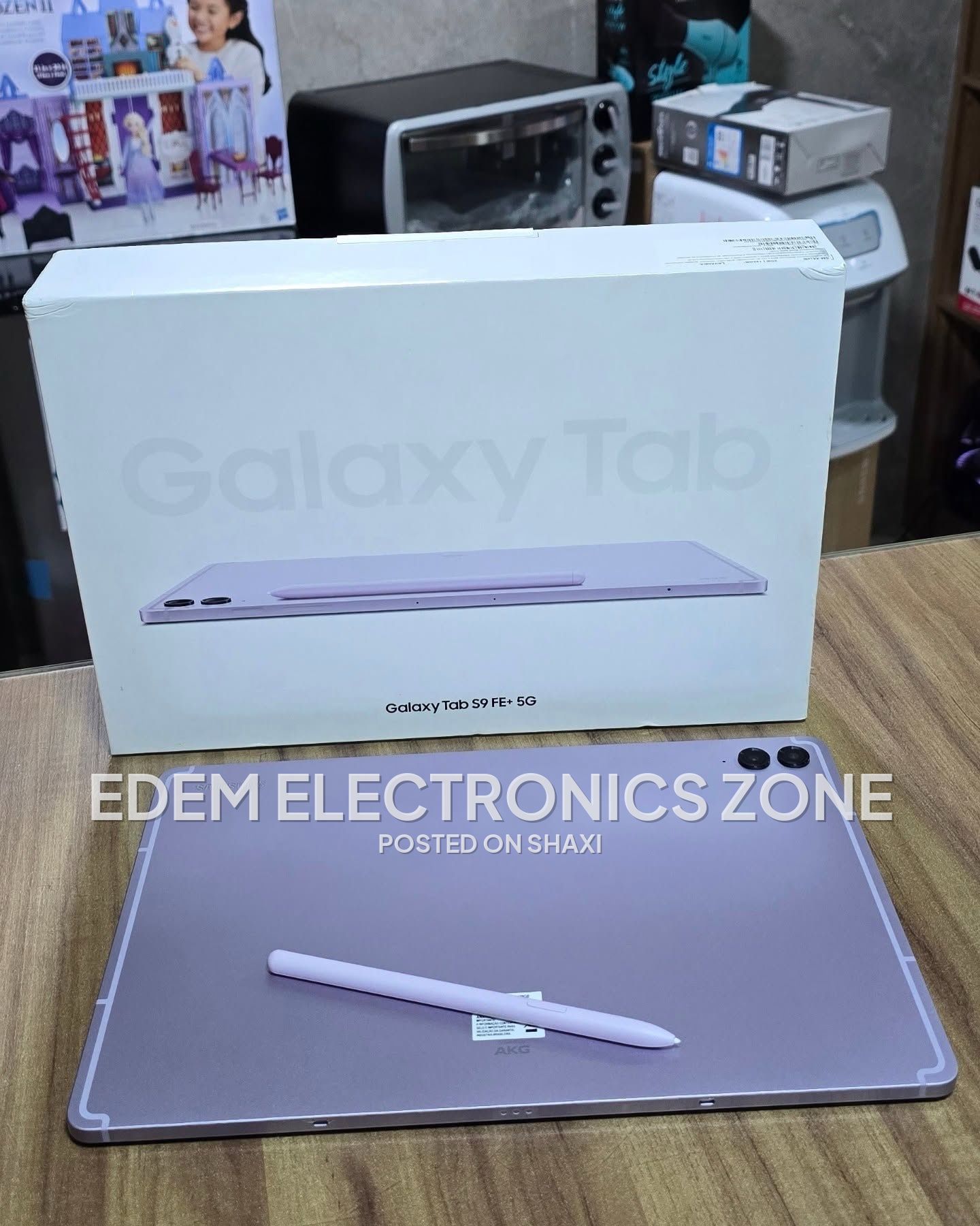 samsung galaxy tab S9FE+5G photo 1