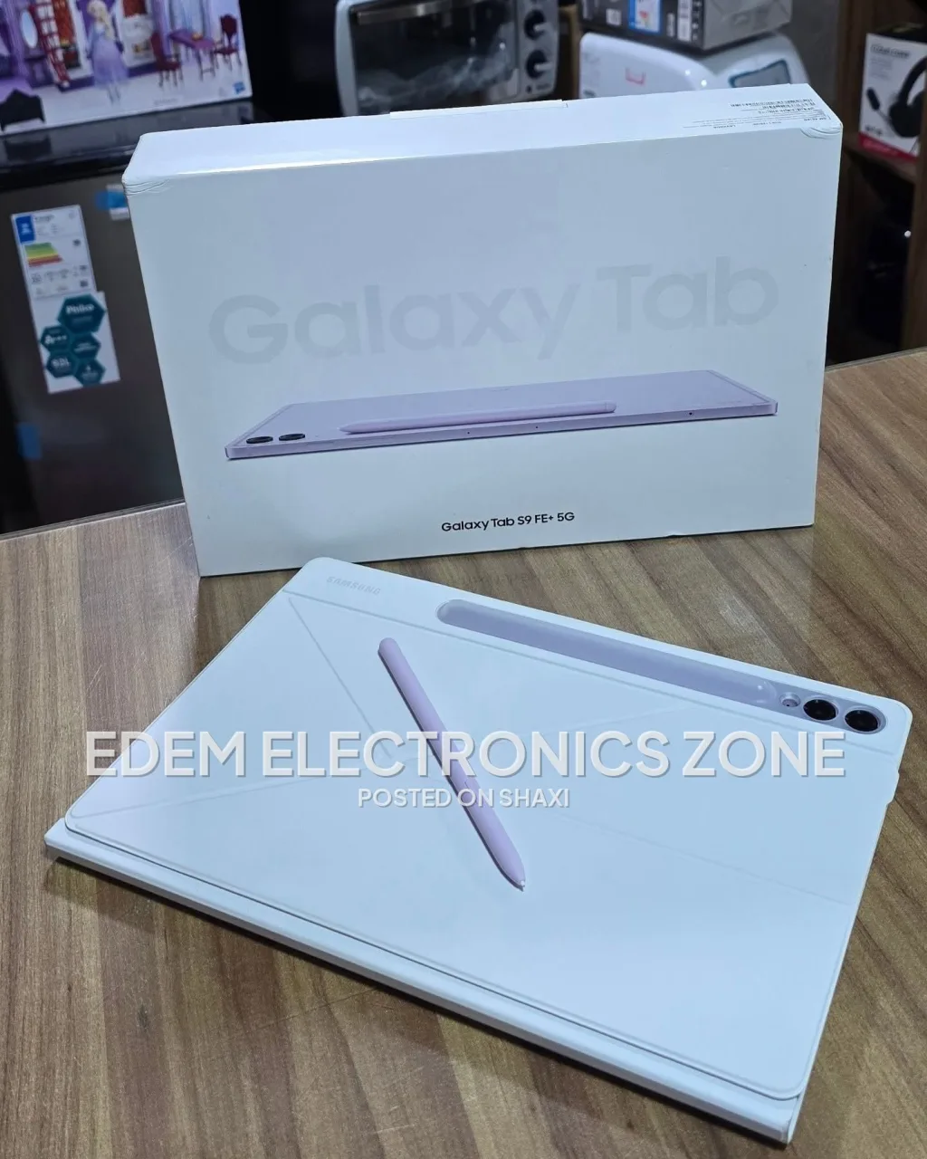 samsung galaxy tab S9FE+5G photo 2