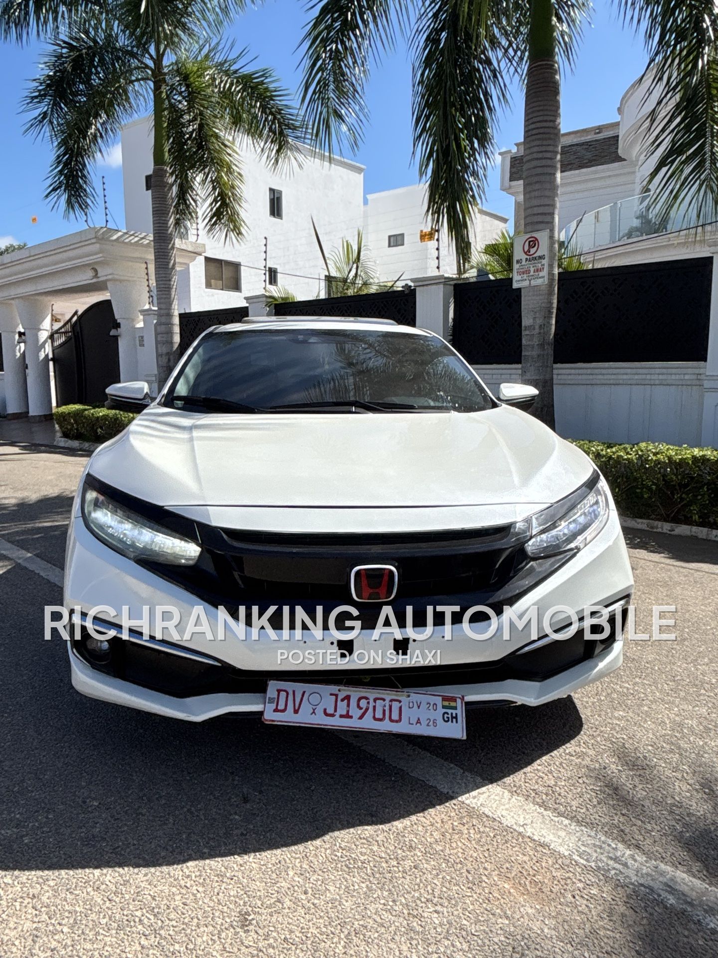2018 Honda civic photo 2