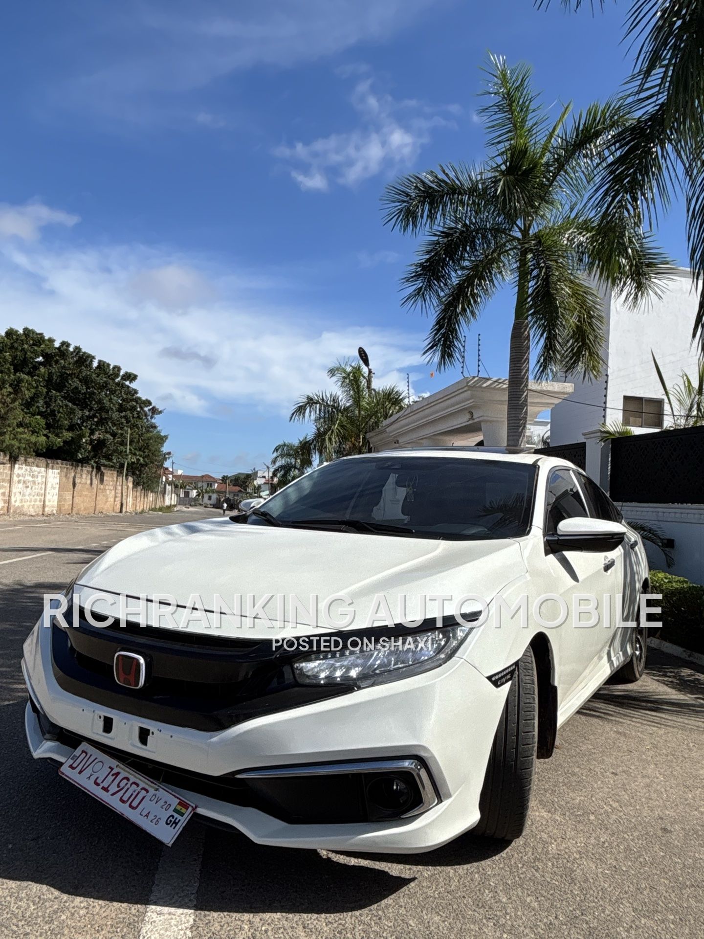 2018 Honda civic photo 1