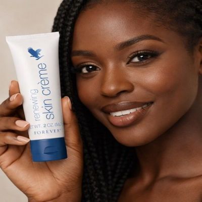 Renewing Skin Crème for Moisturizing, Nourishment and Smooth Skin