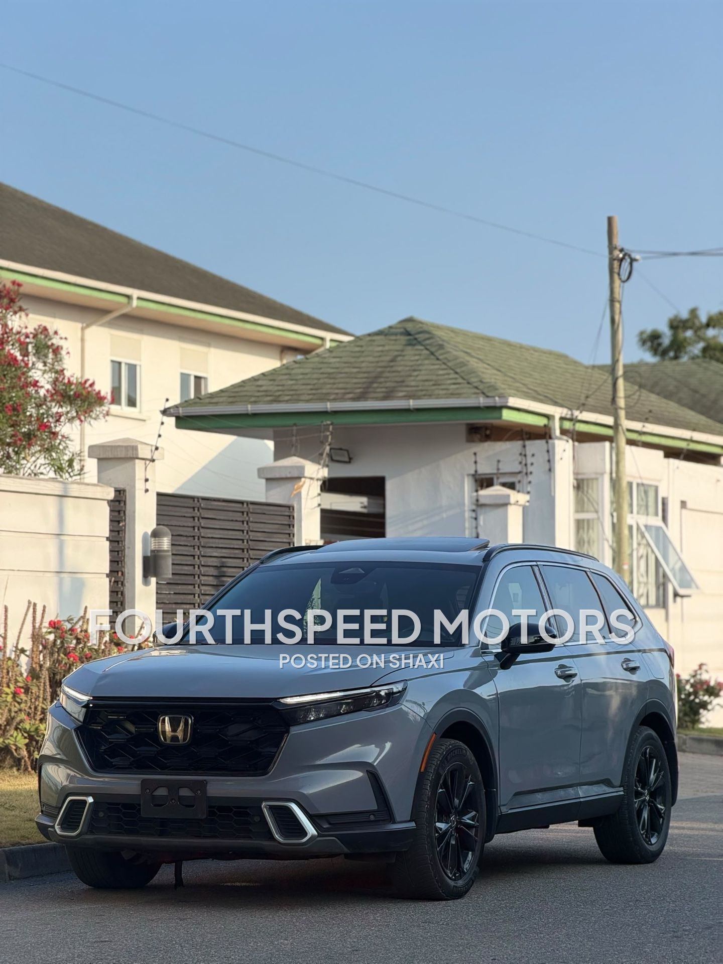 2024 Honda CRV Touring Hybrid photo 2