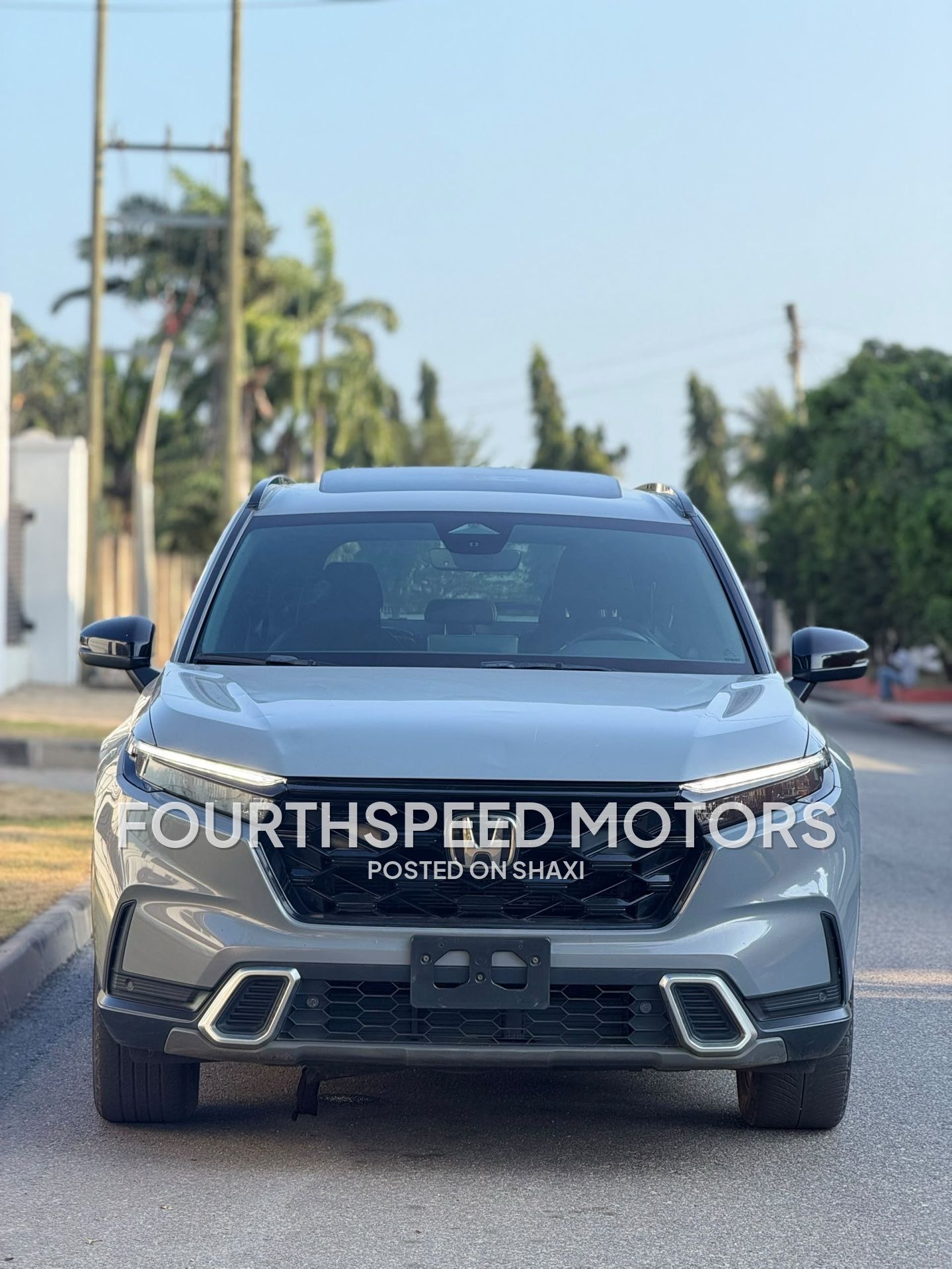 2024 Honda CRV Touring Hybrid photo 1