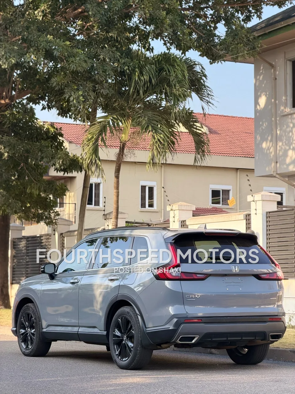 2024 Honda CRV Touring Hybrid photo 3