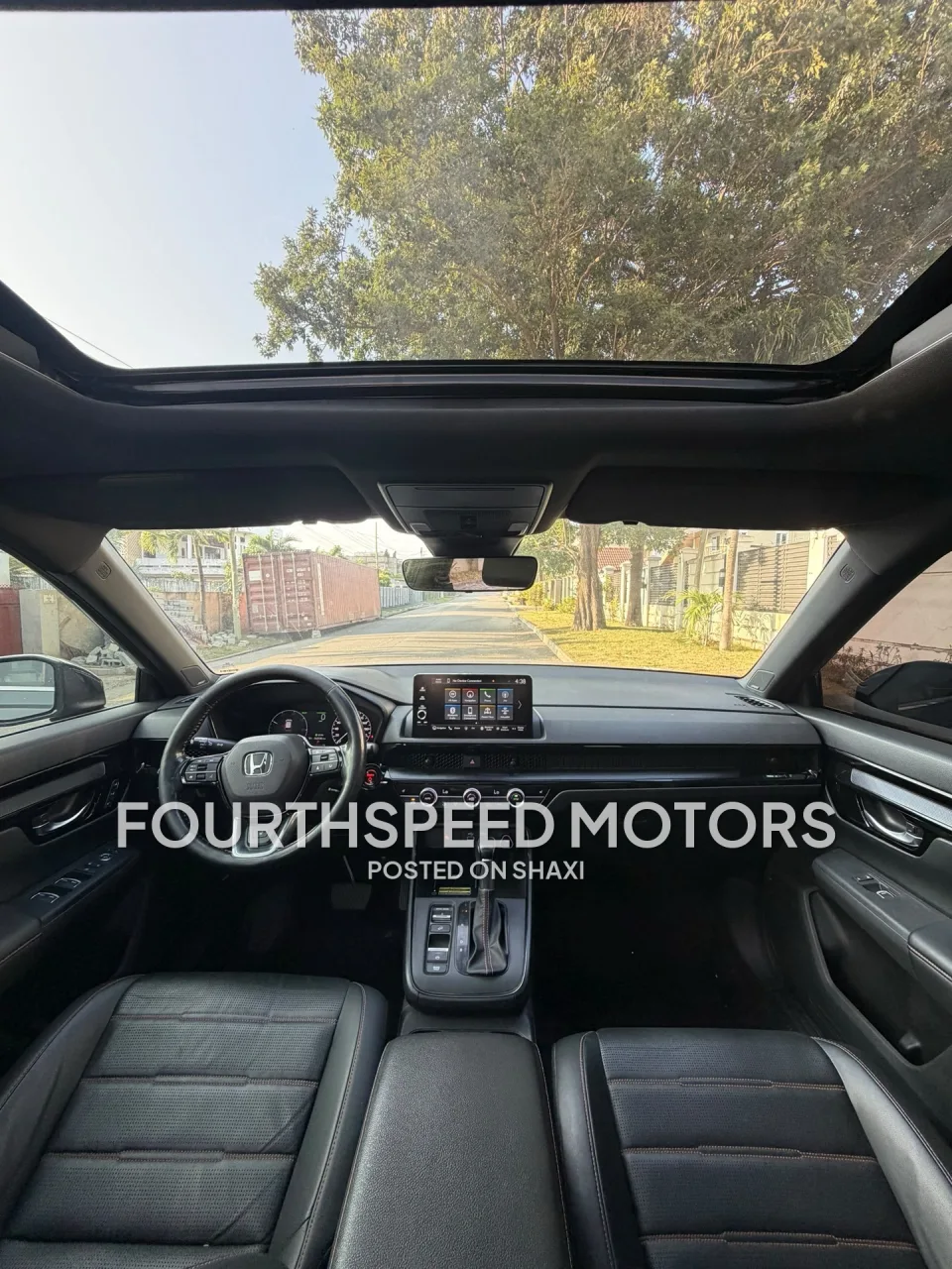 2024 Honda CRV Touring Hybrid photo 4