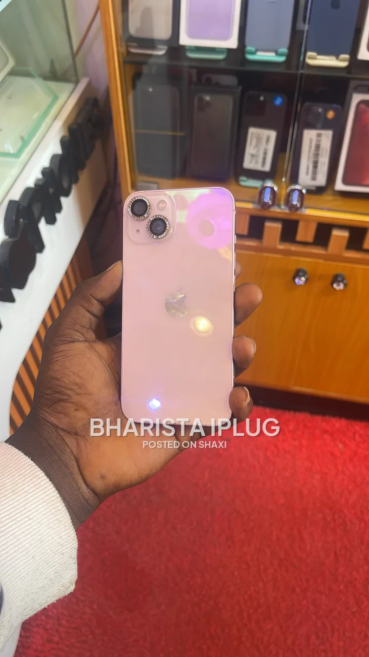 iPhone 13 128 Gb factory unlocked photo 2