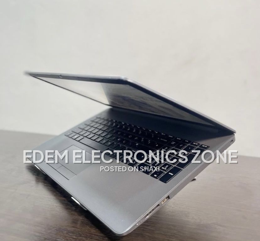 Laptops photo 5