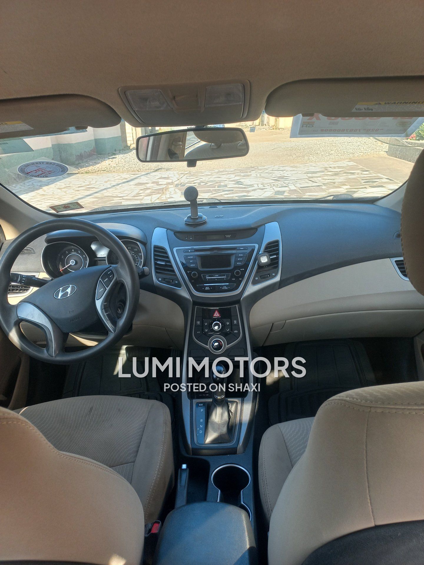 2016 Hyundai Elantra photo 5