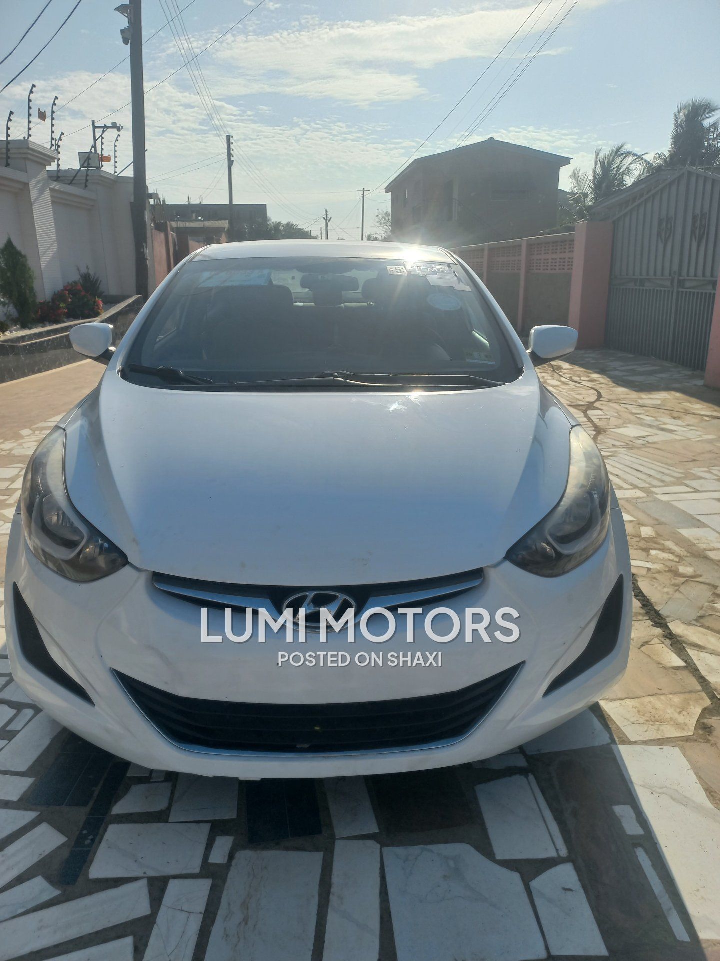 2016 Hyundai Elantra photo 1