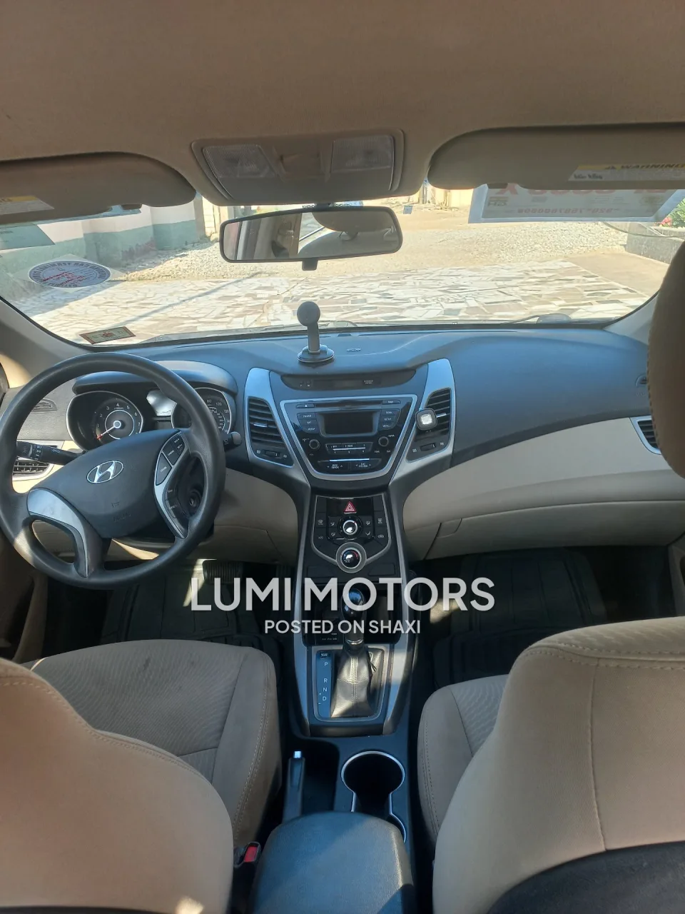 2016 Hyundai Elantra photo 5