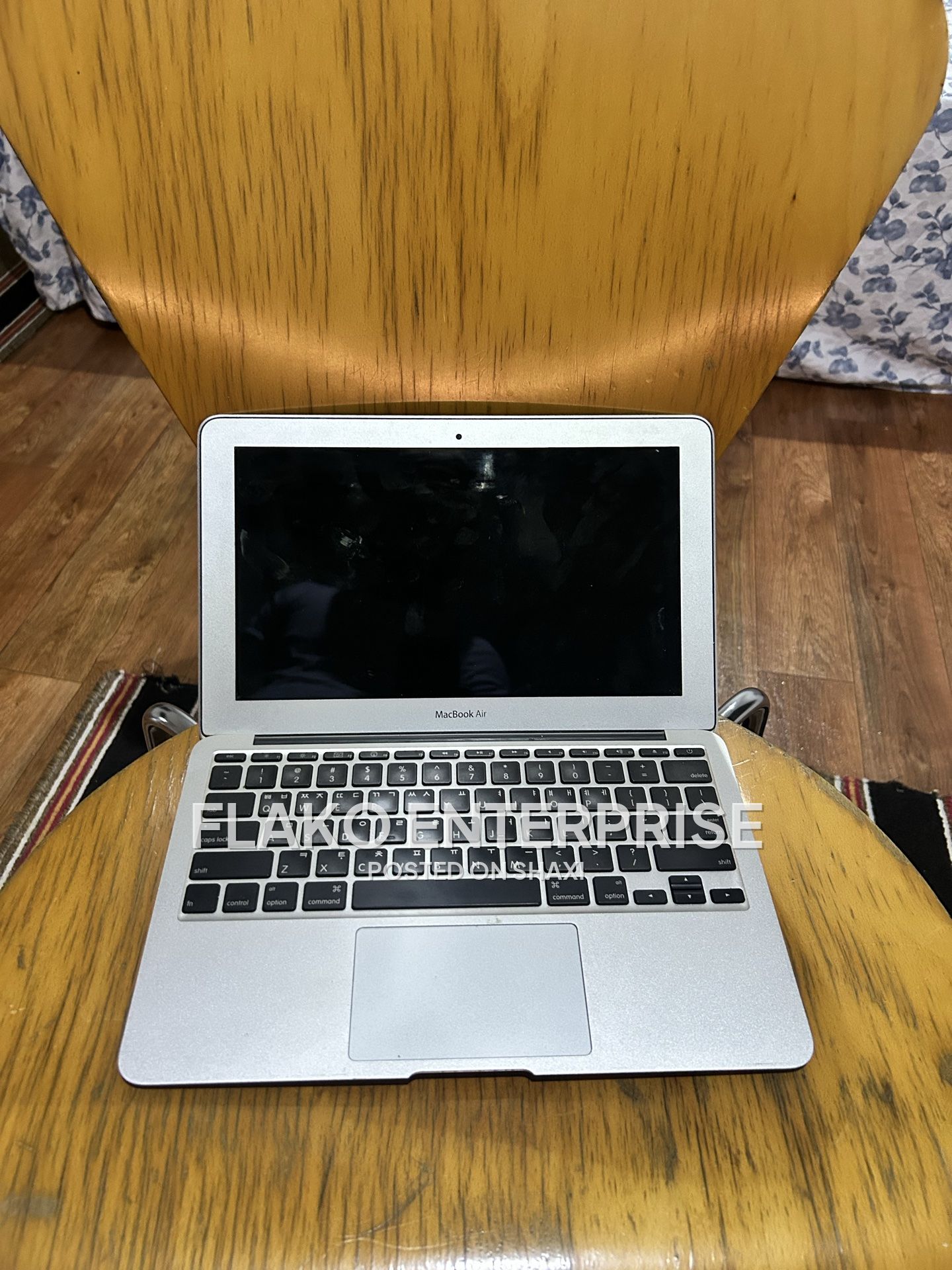 MacBook Air 2010 photo 1