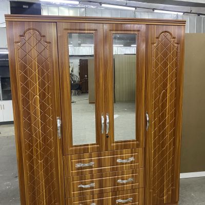 4 doors wardrobe with a mirror