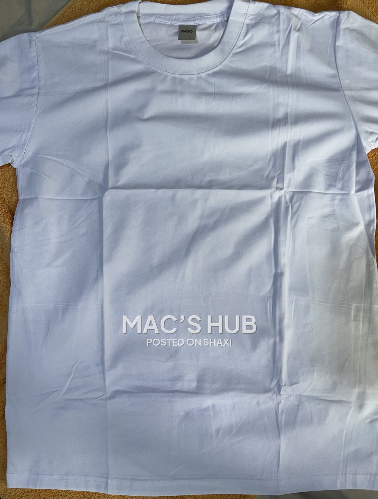 Round neck shirts photo 4