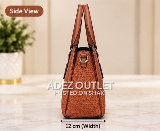 Classy and Luxurious handbags photo 5