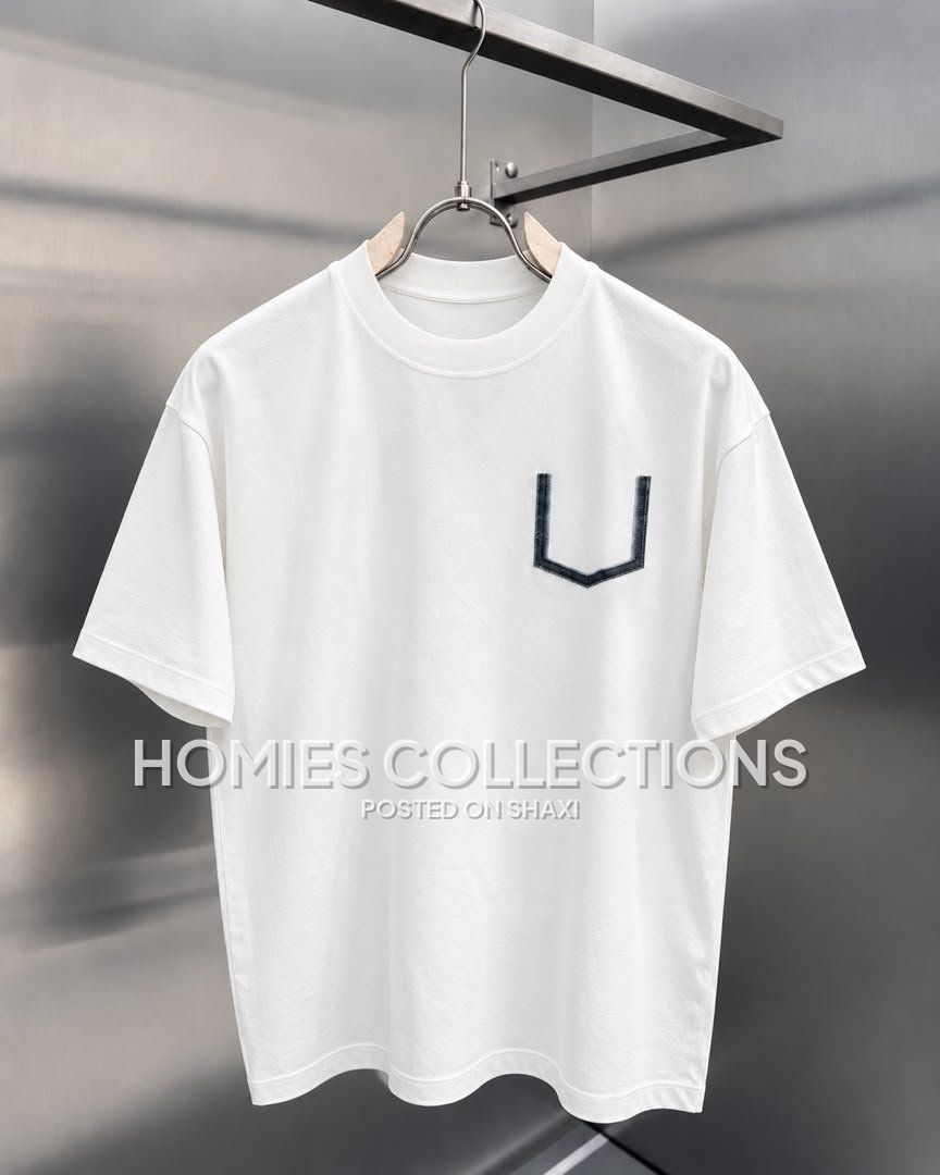 Heavy branded designer T-shirts photo 10