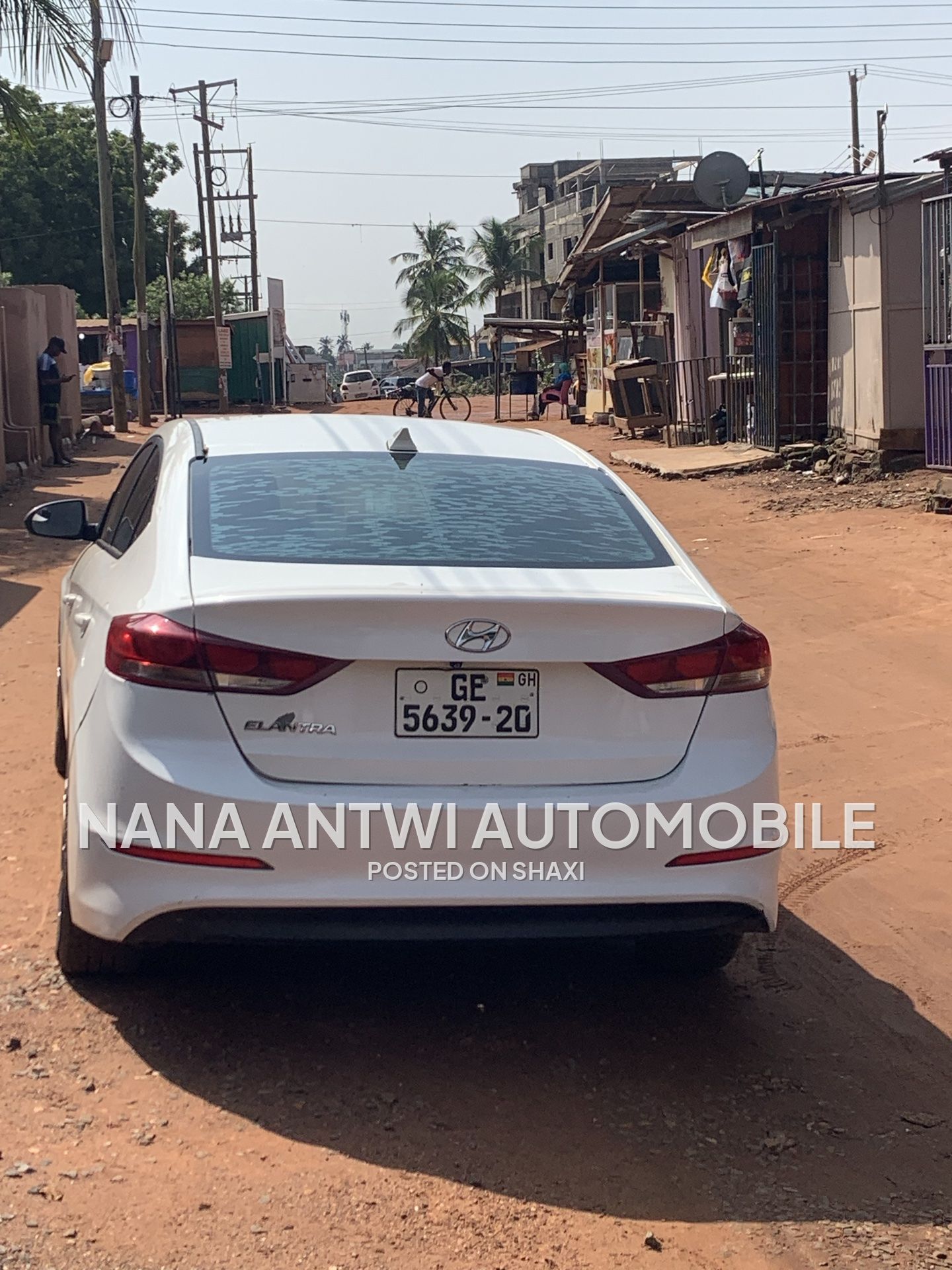 Hyundai Elantra photo 3