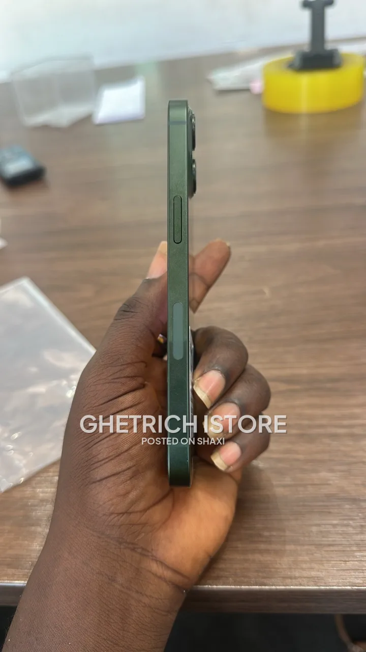 iPhone 13 128gb uk used swap allowed 3400 photo 3