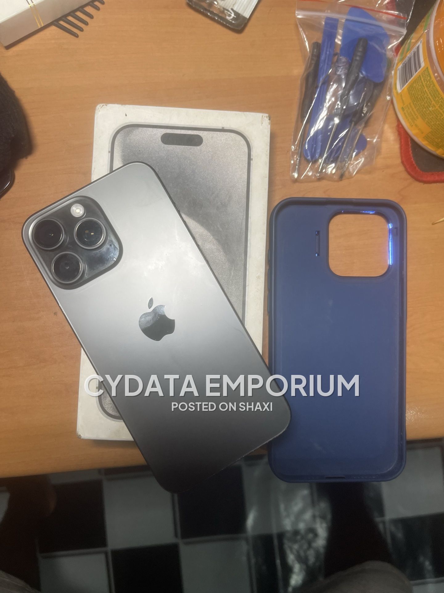 Bypassed iPhone 15 Pro Max 256GB photo 3