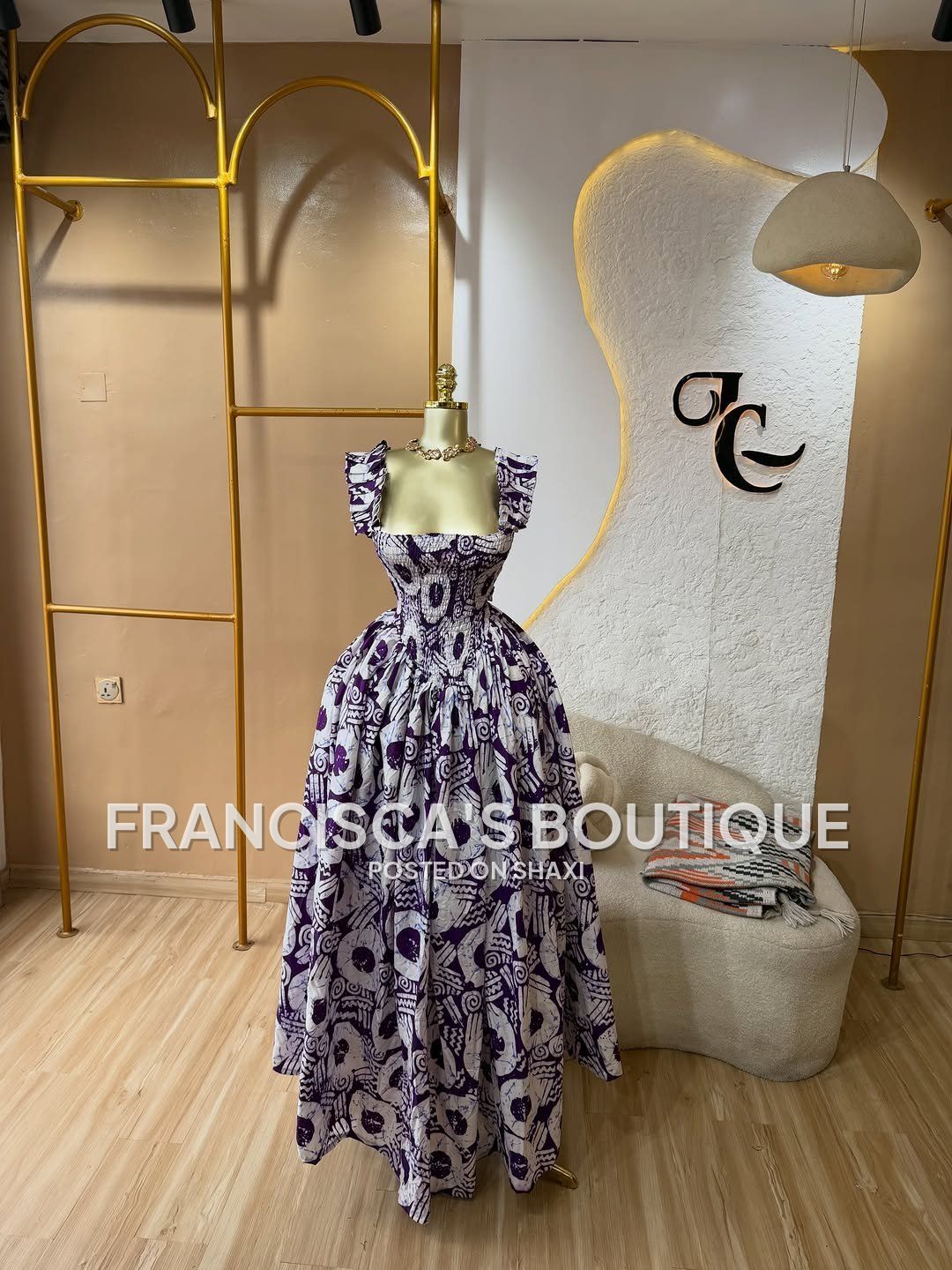 Ladies wears photo 3