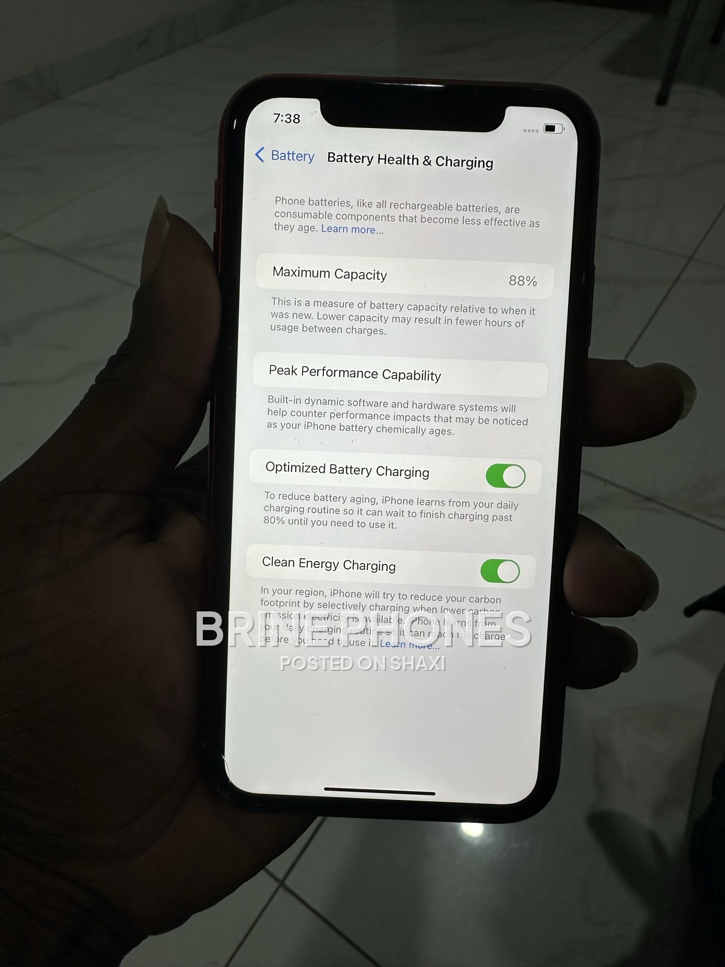 iPhone 11 (64gb) photo 3
