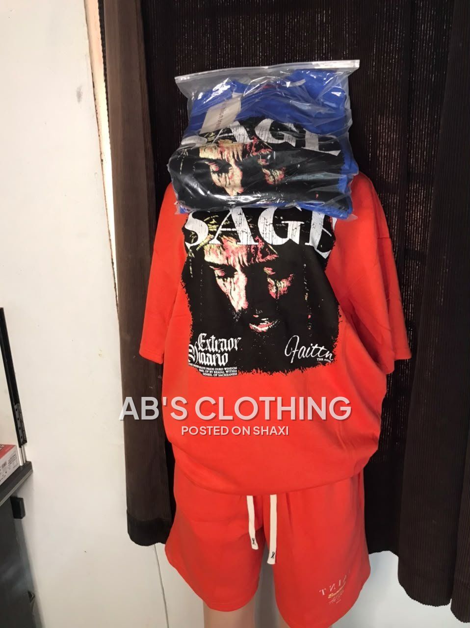 T-shirt top and down and unisex kaftan photo 4