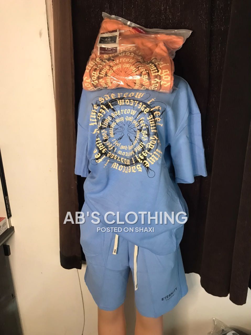 T-shirt top and down and unisex kaftan photo 2