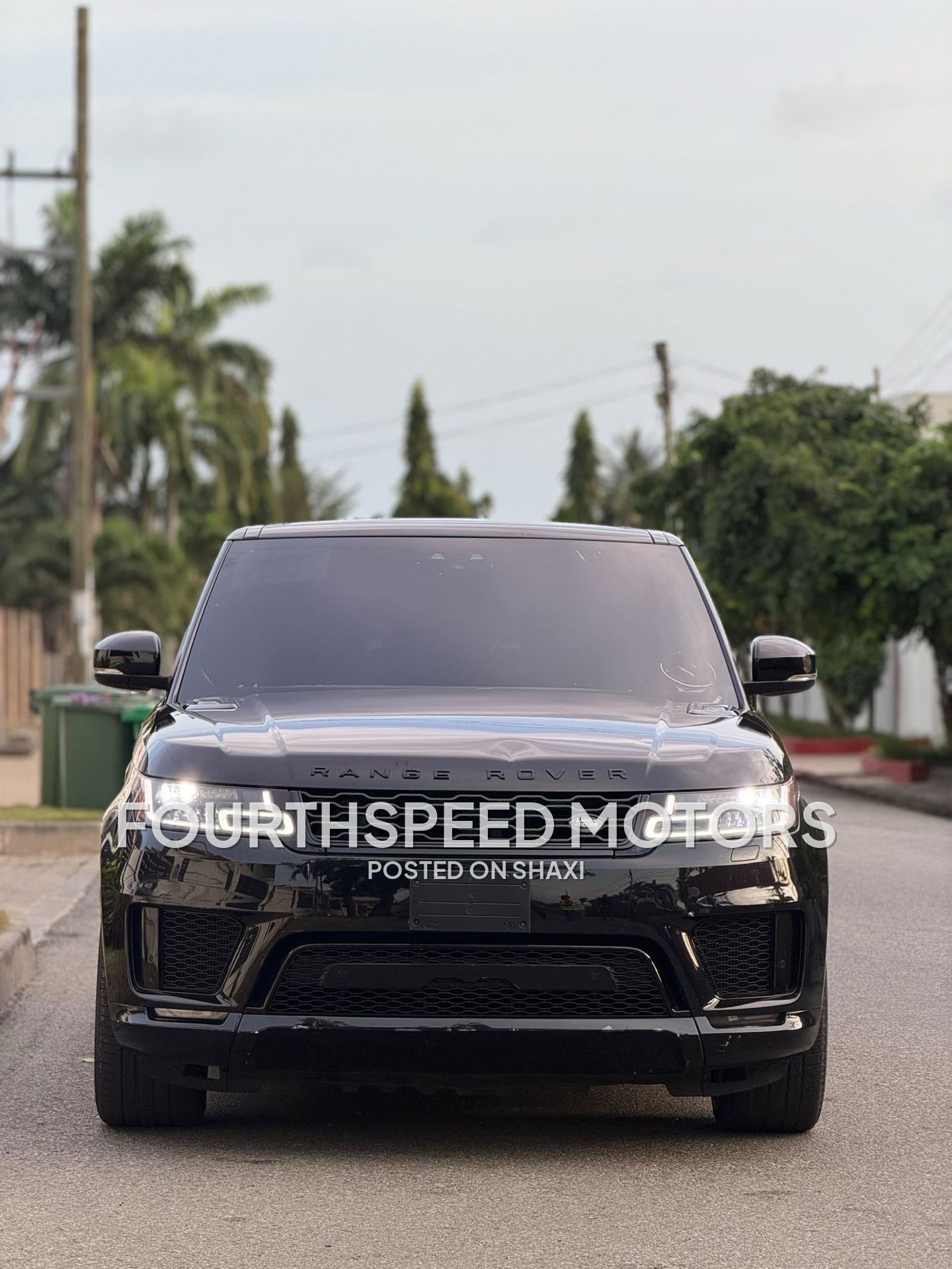 2021 Range Rover Sport HST photo 1