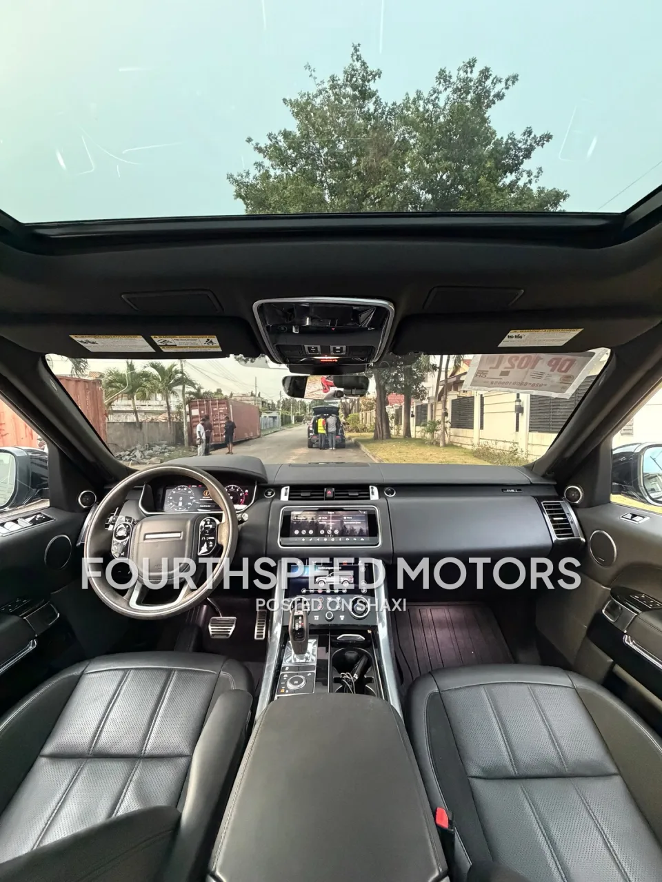 2021 Range Rover Sport HST photo 3