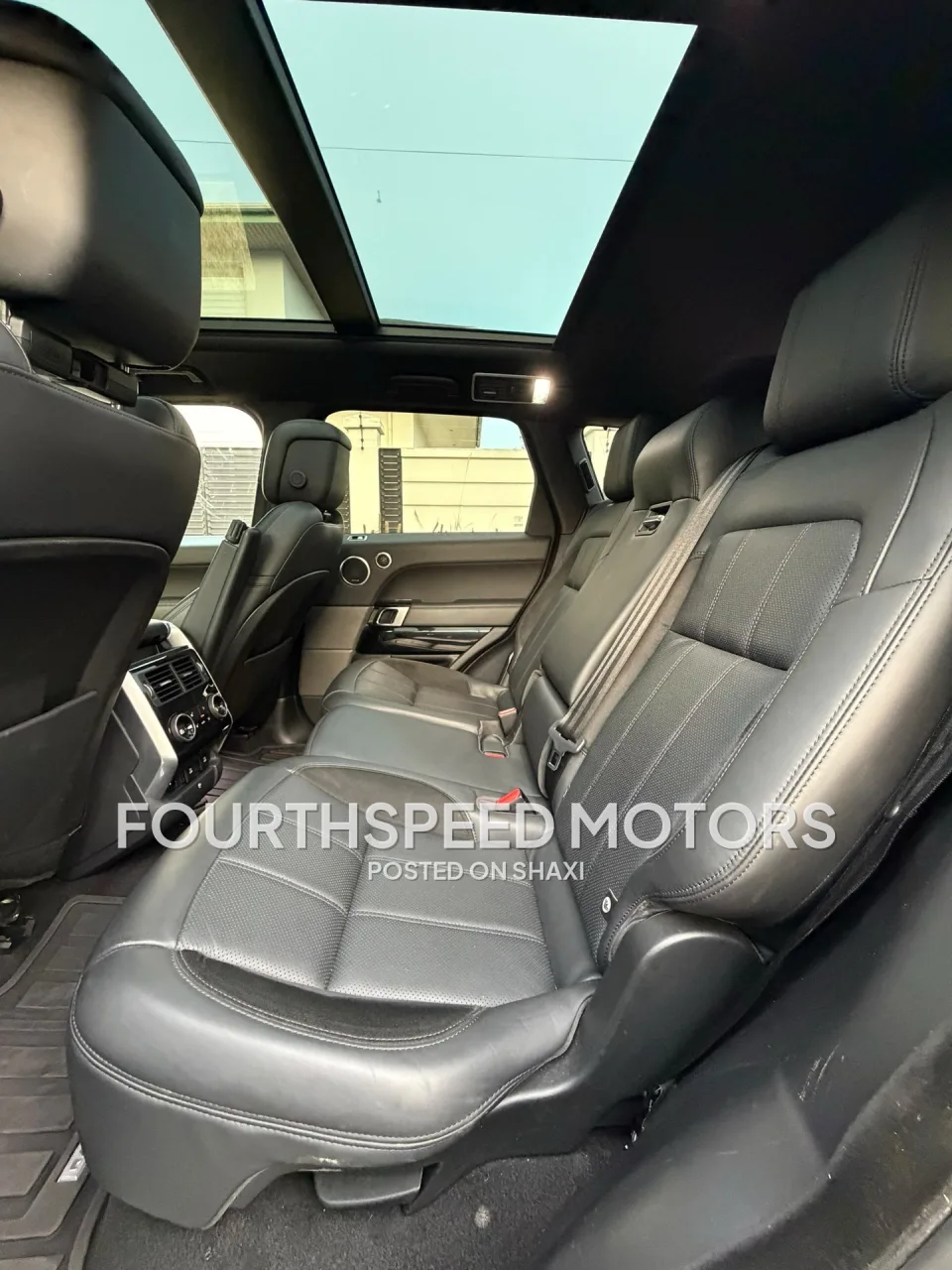2021 Range Rover Sport HST photo 7