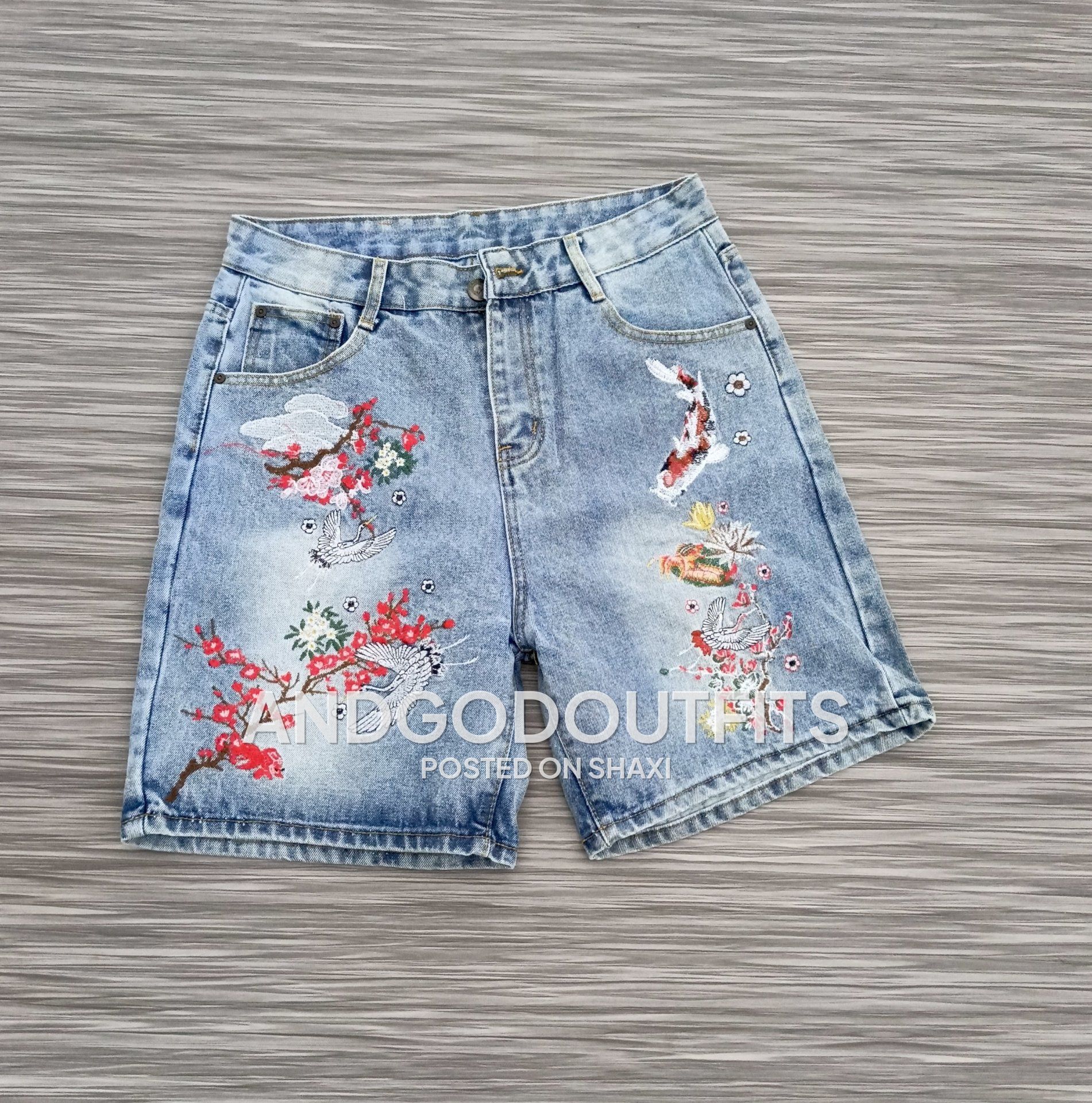 JEANS SHORTS photo 1
