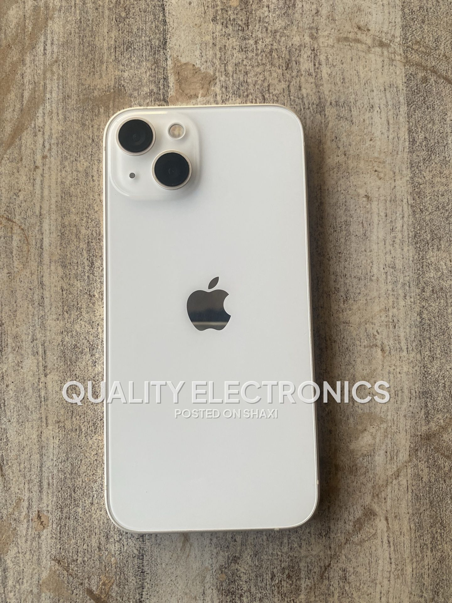 iPhone 13 photo 1