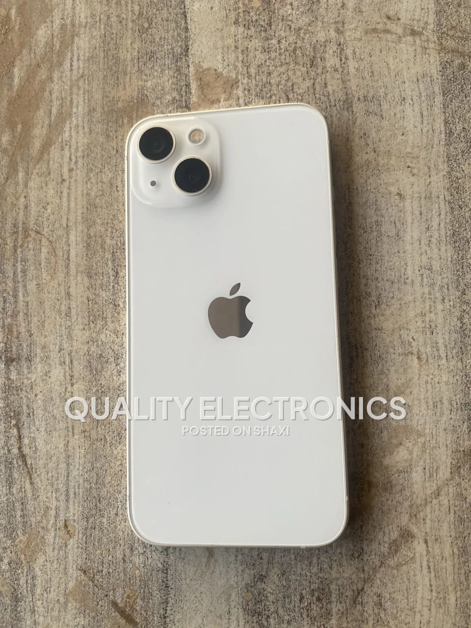 iPhone 13 photo 2