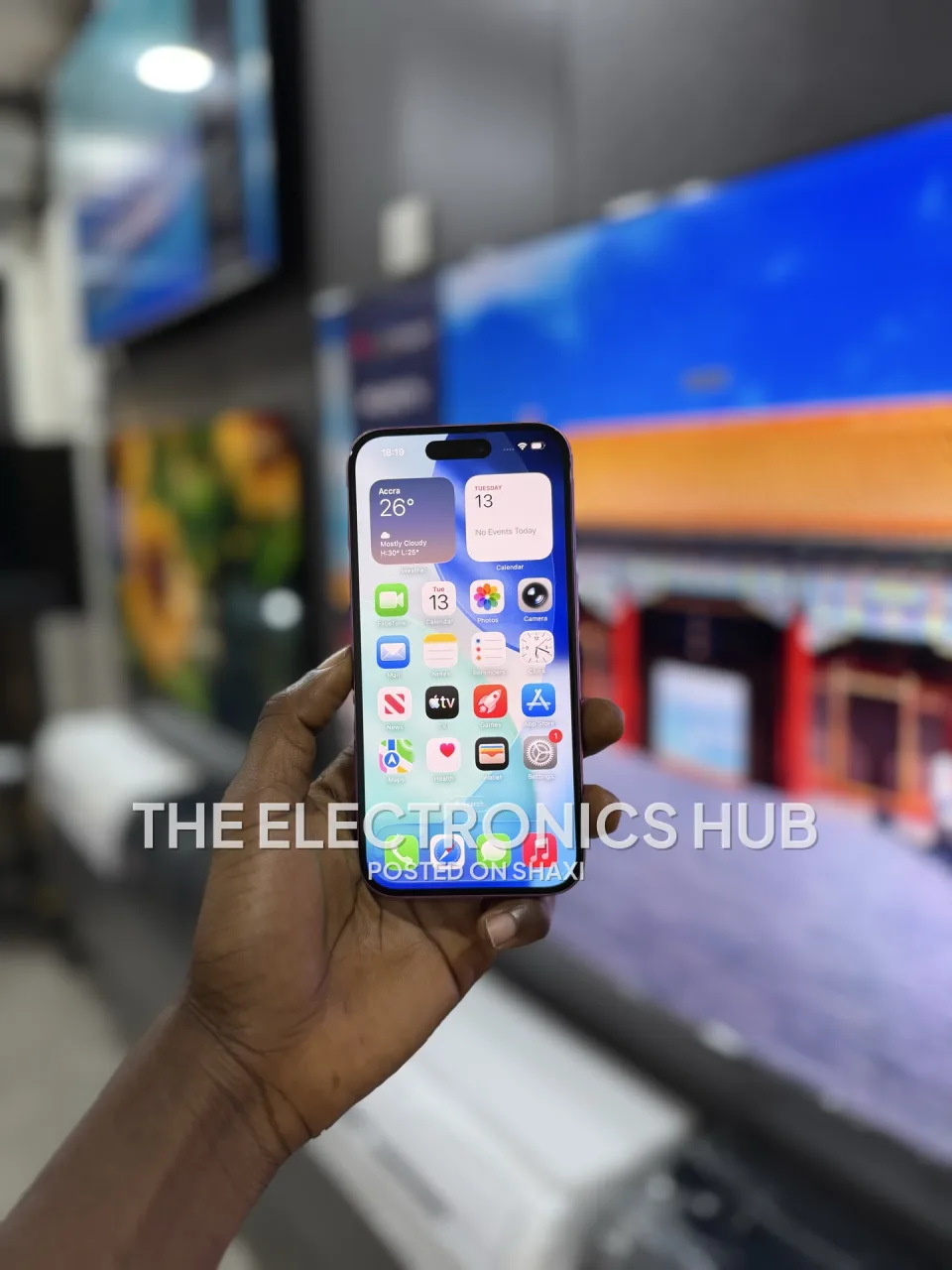 Preowned iPhone 16 photo 2