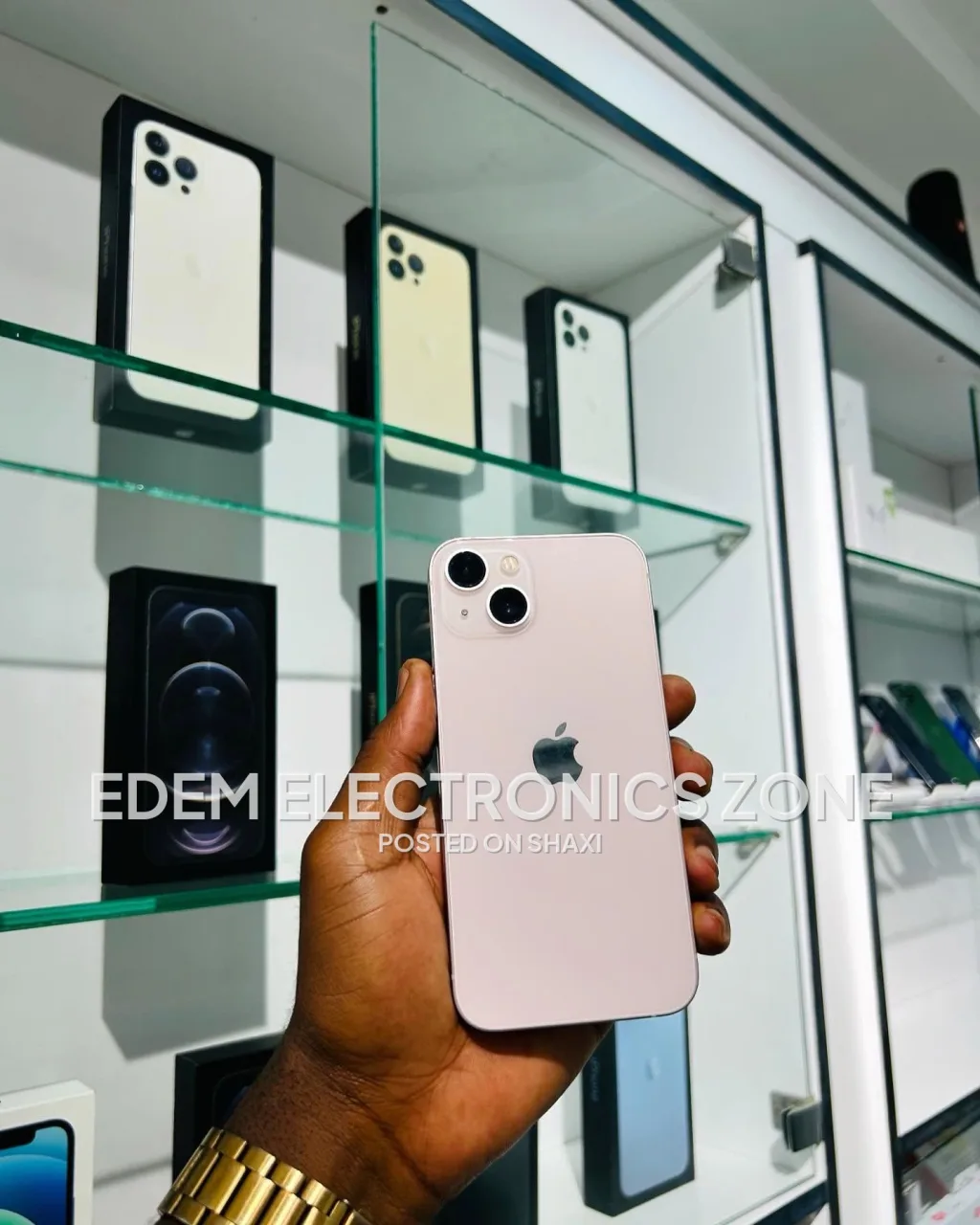 iPhone 13 128gb photo 2