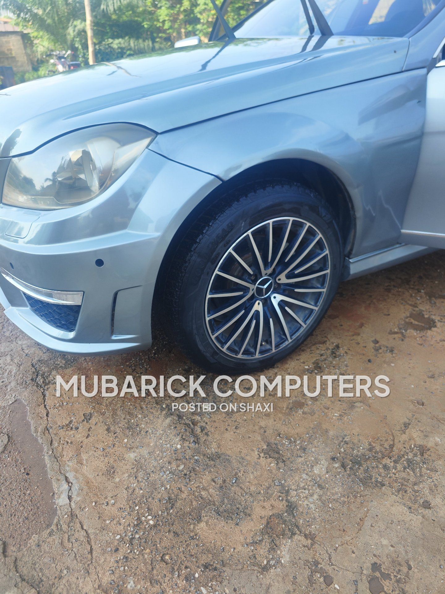 MERCEDES BENZ C250 photo 4