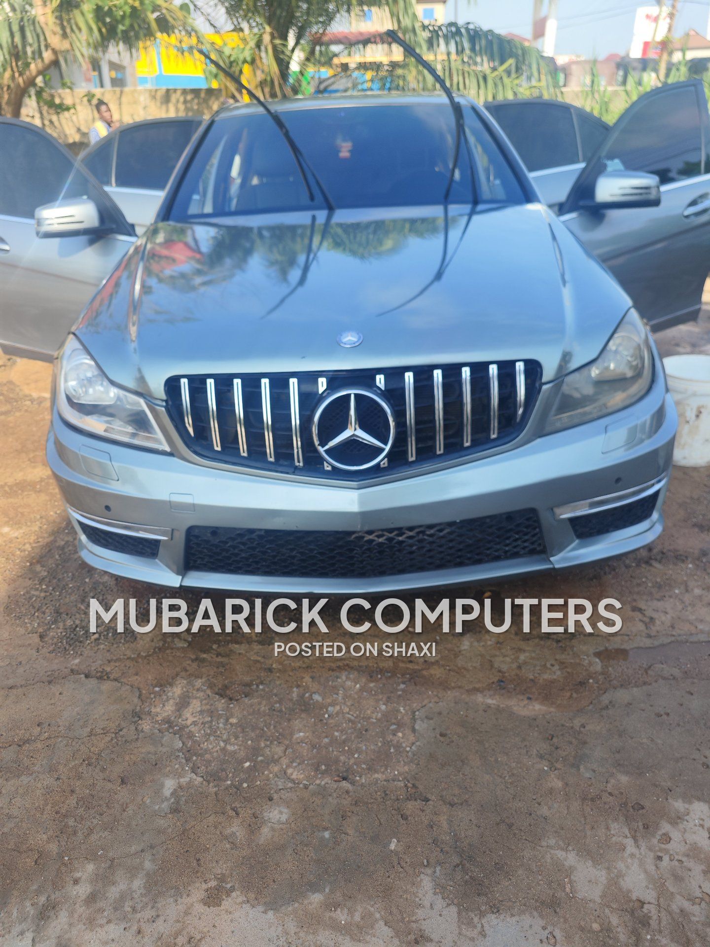 MERCEDES BENZ C250 photo 3