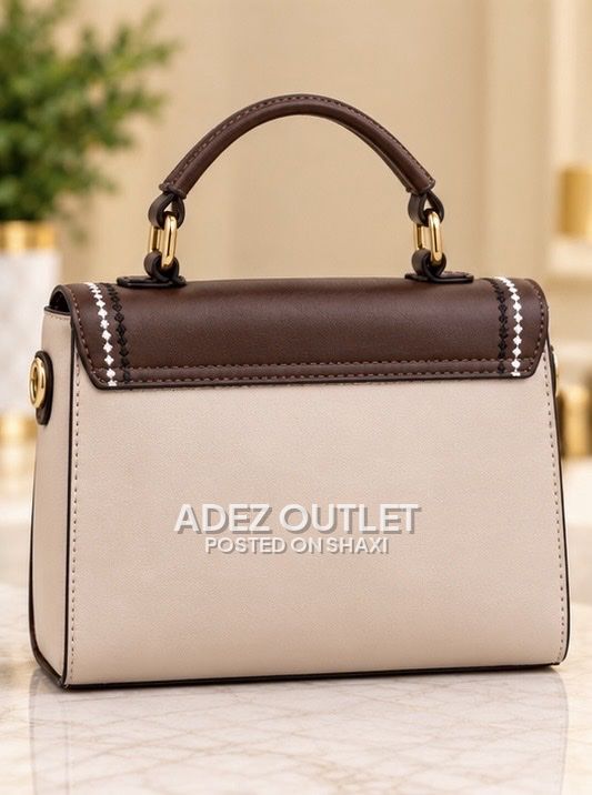 Fashionable handbags photo 2