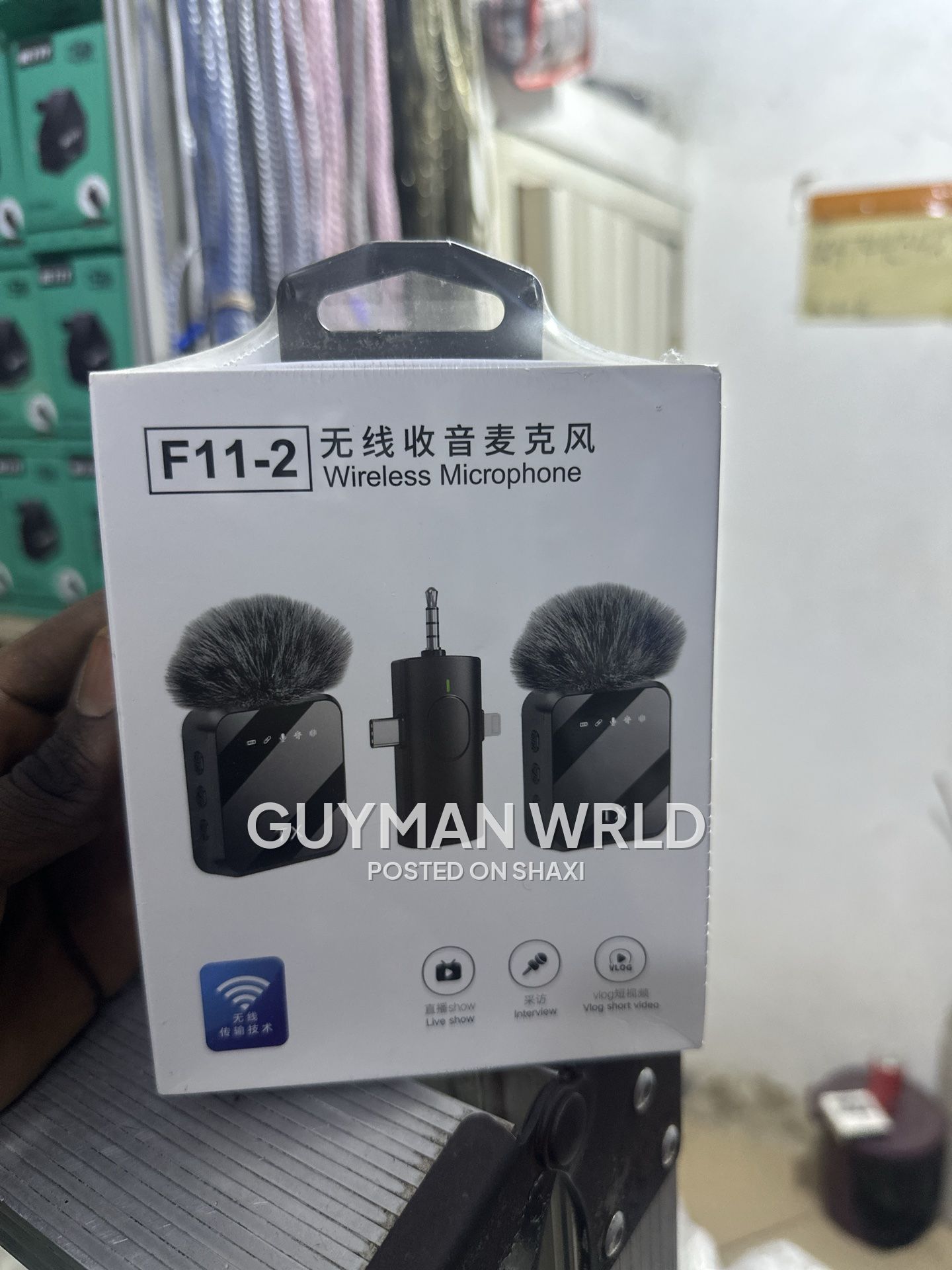 F11-2 Wireless Microphone photo 4