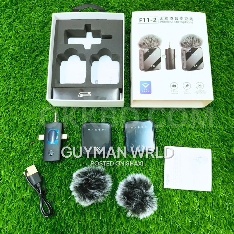 F11-2 Wireless Microphone photo 2