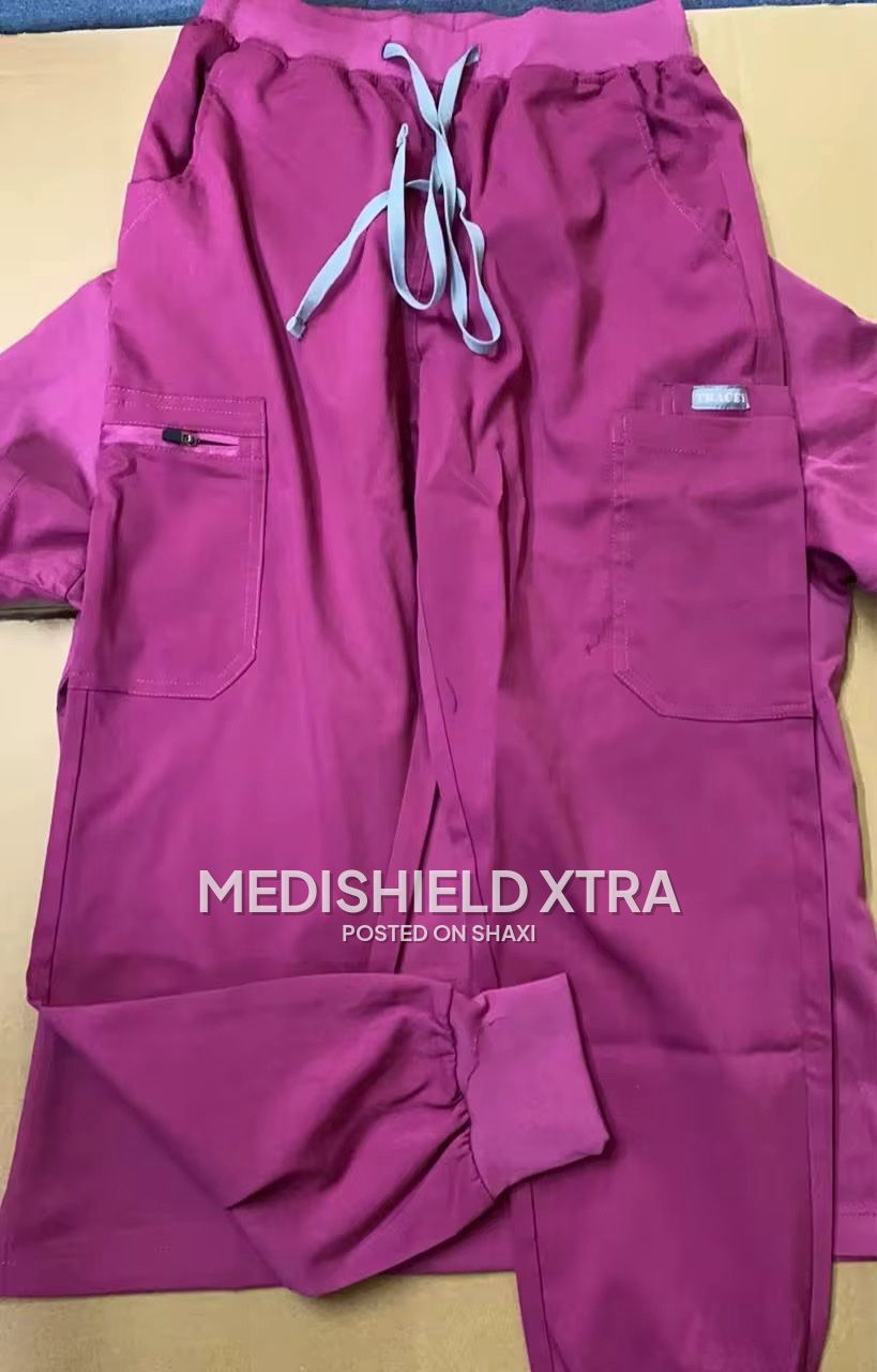PREMIUM MEDICAL SCRUBS photo 2
