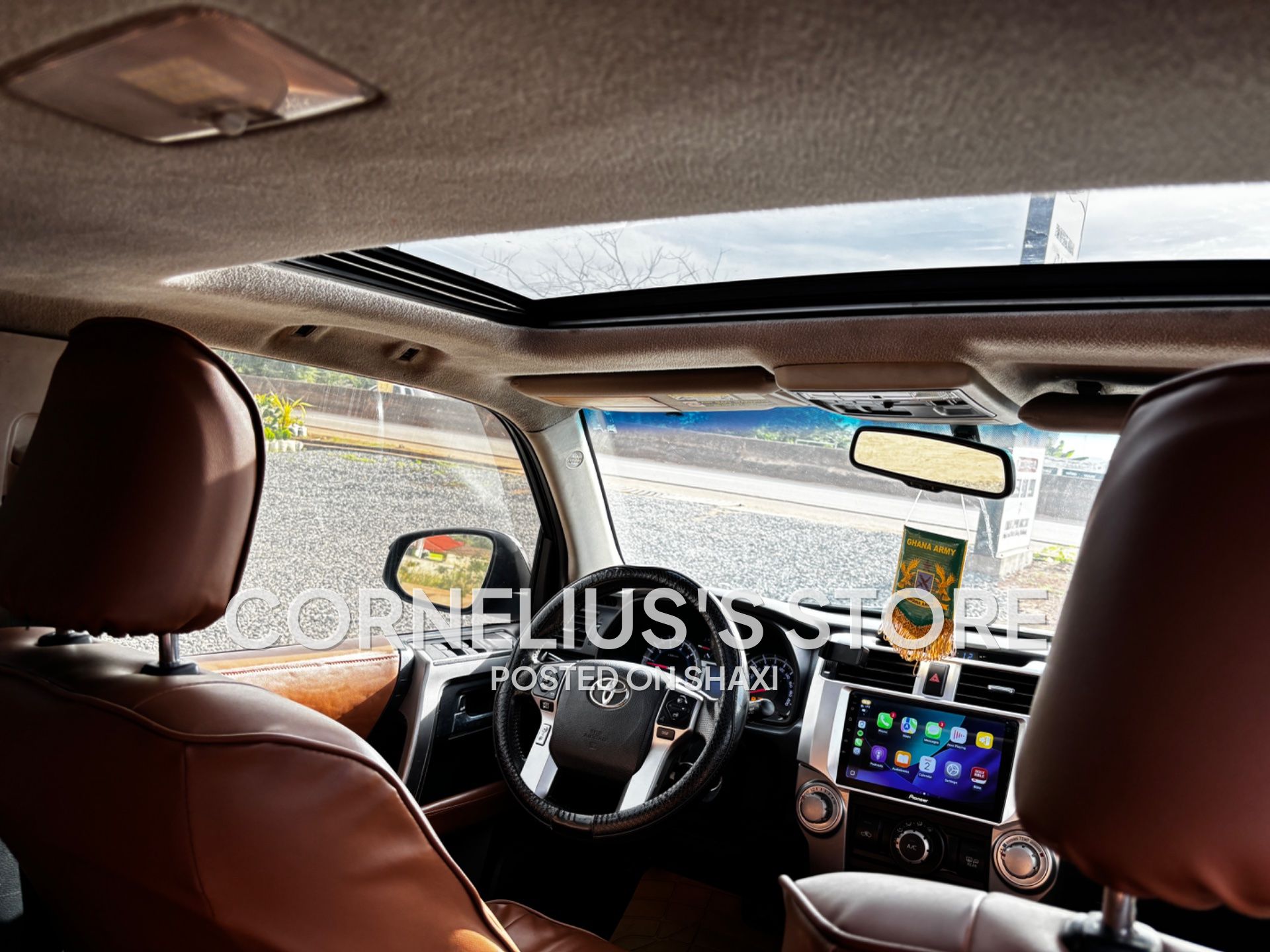 2016 Toyota 4 runner photo 4