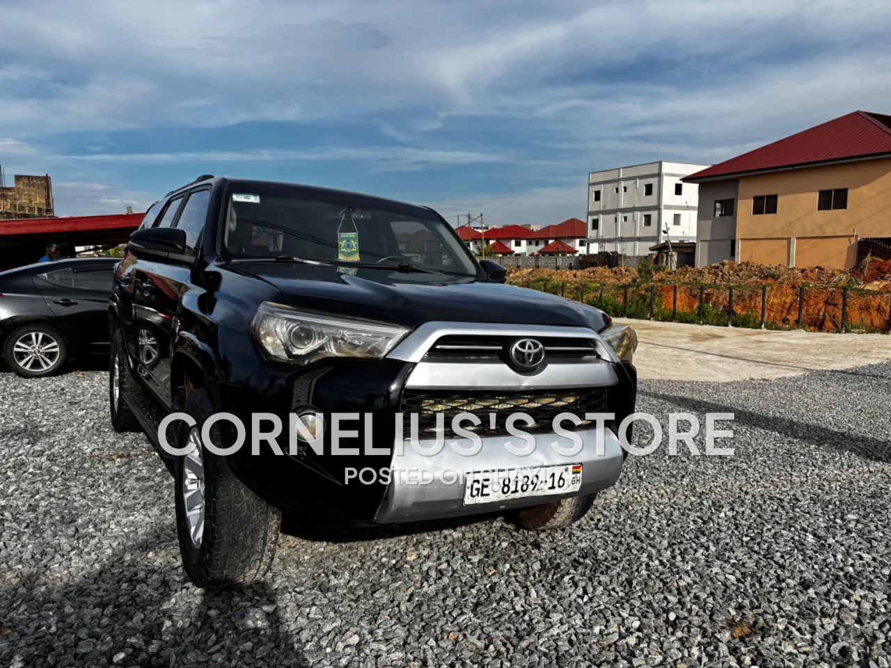 2016 Toyota 4 runner photo 2