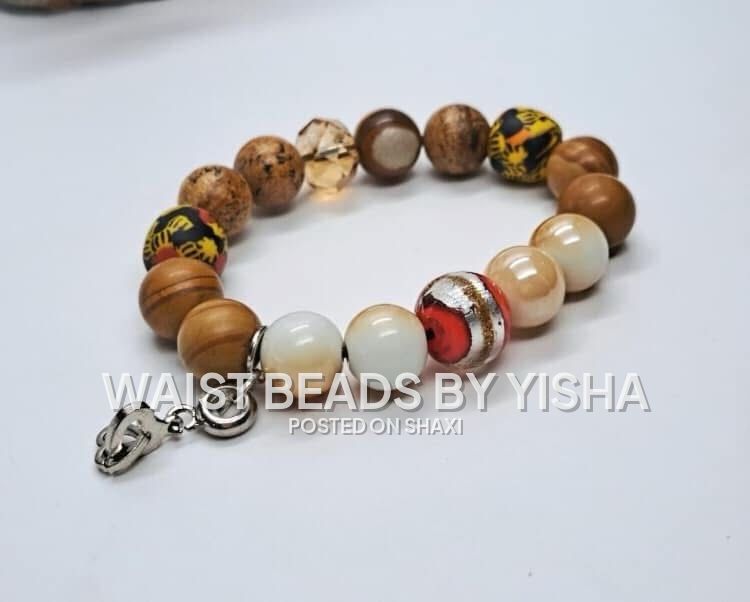 Bracelets photo 1